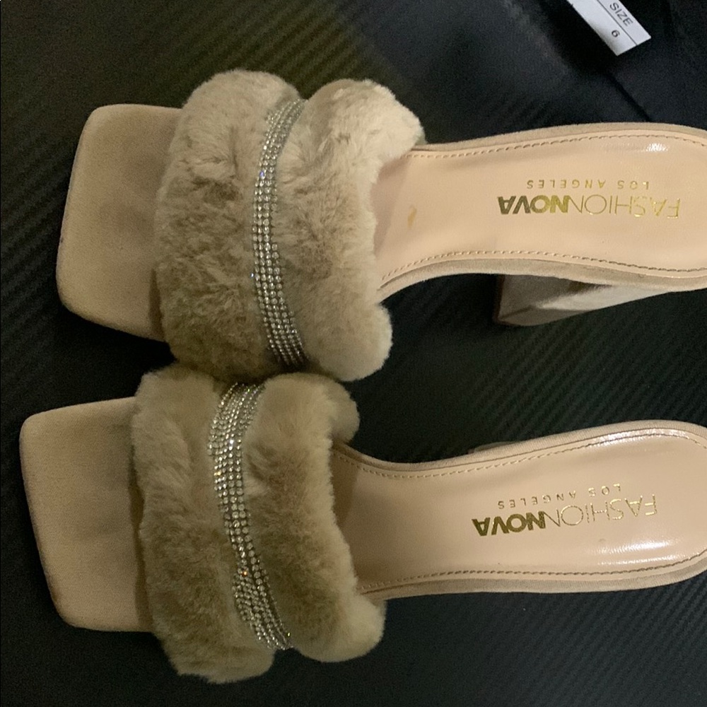 Fashion Nova Tan Mules with Rounded Toe and Flexible Design